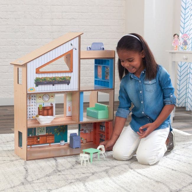 little girl doll house