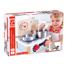 Hape 2-In-1 Kitchen & Grill